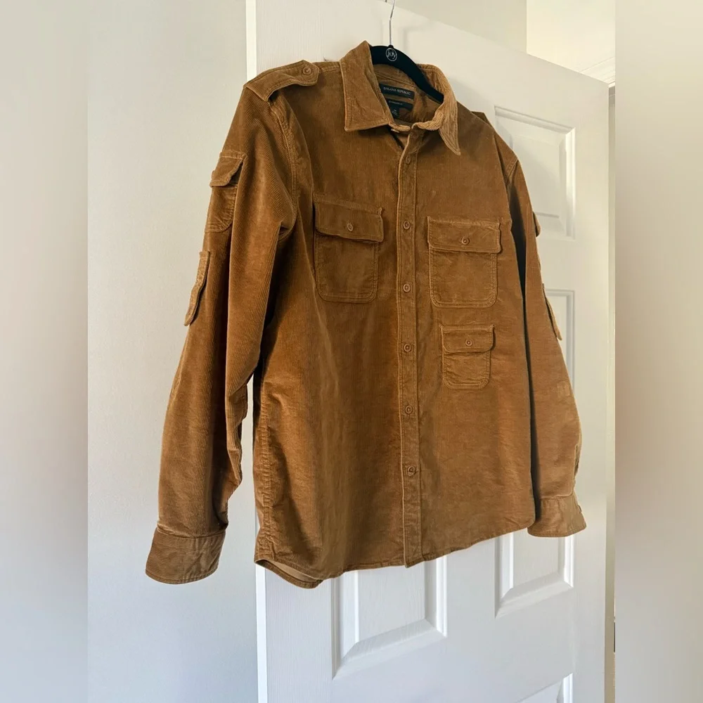 Banana republic men’s heritage explorer Corduroy cotton whiskey brown shirt